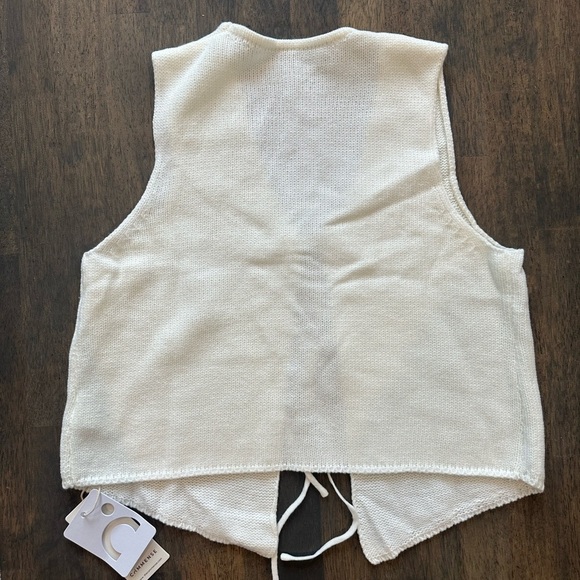 Commense Plain Crochet Split Vest - Picture 5 of 5